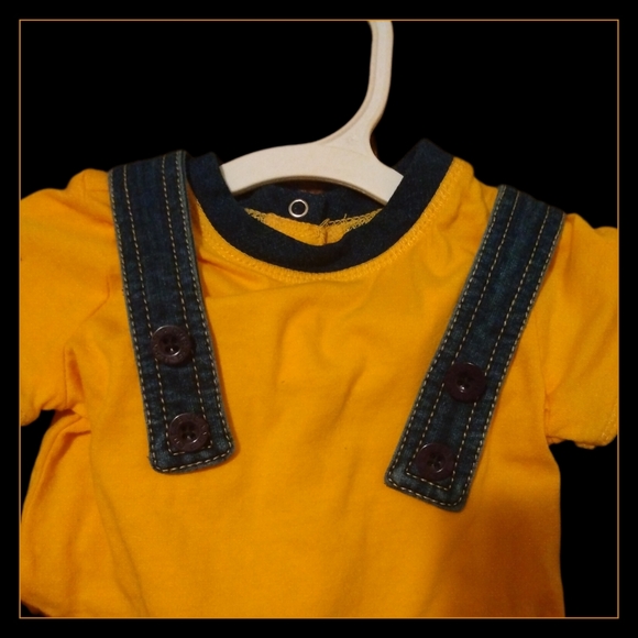 Guess 2-Piece Infant Overall Set - Picture 6 of 10